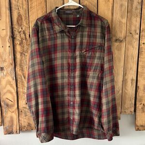 Toad&Co Men's Size Large‎ Red and Brown Plaid Button Down Long Sleeve Shirt